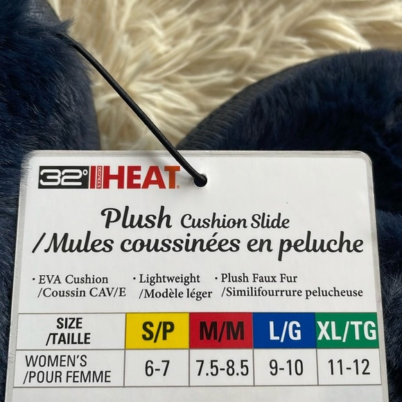 32° Degrees® Plush Cushion Slide - Picture 4 of 6